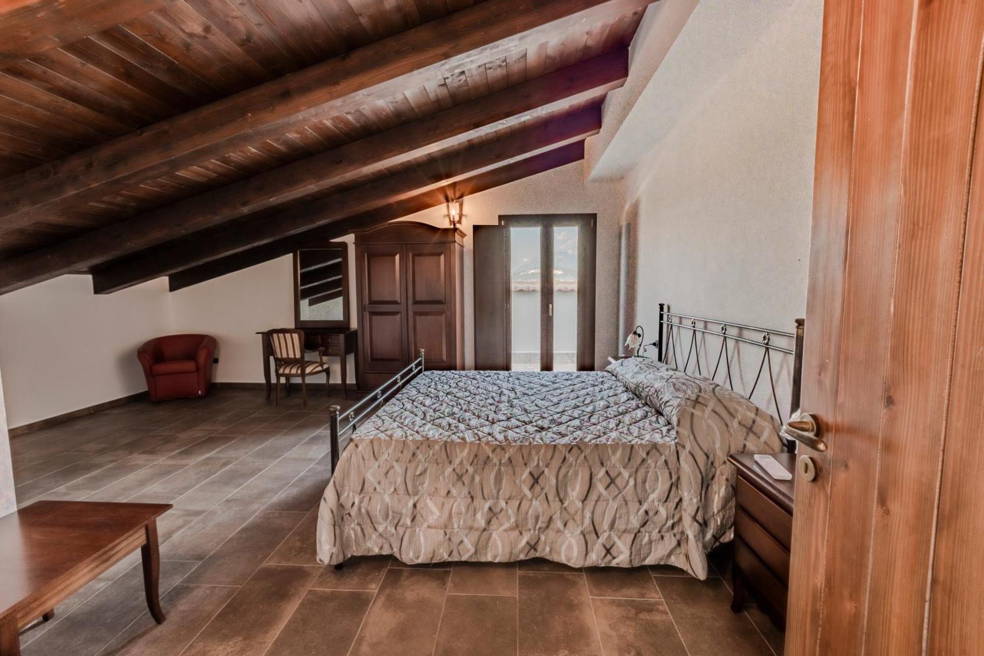 Вилла Agri Charme Tenuta Picilli Albanella Экстерьер фото